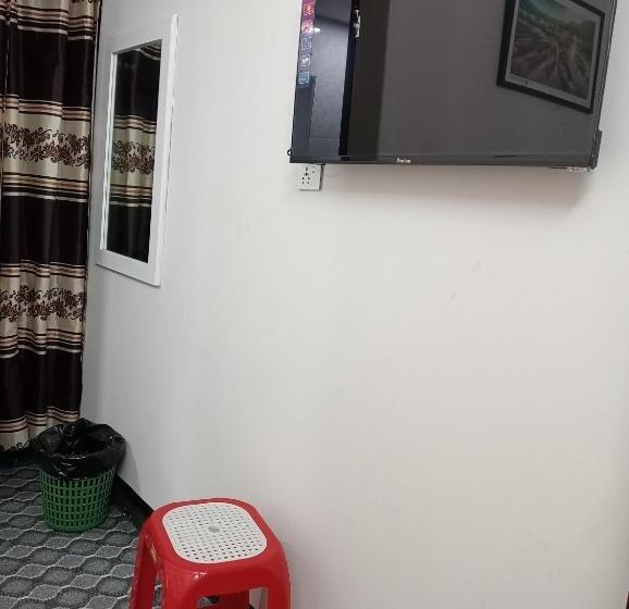 اتاق لوکس, In Need   Near To The Us France Italy Saudi Embassy And Airport