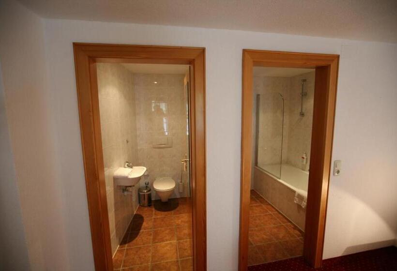 سوییت, Bio Hotel Saladina
