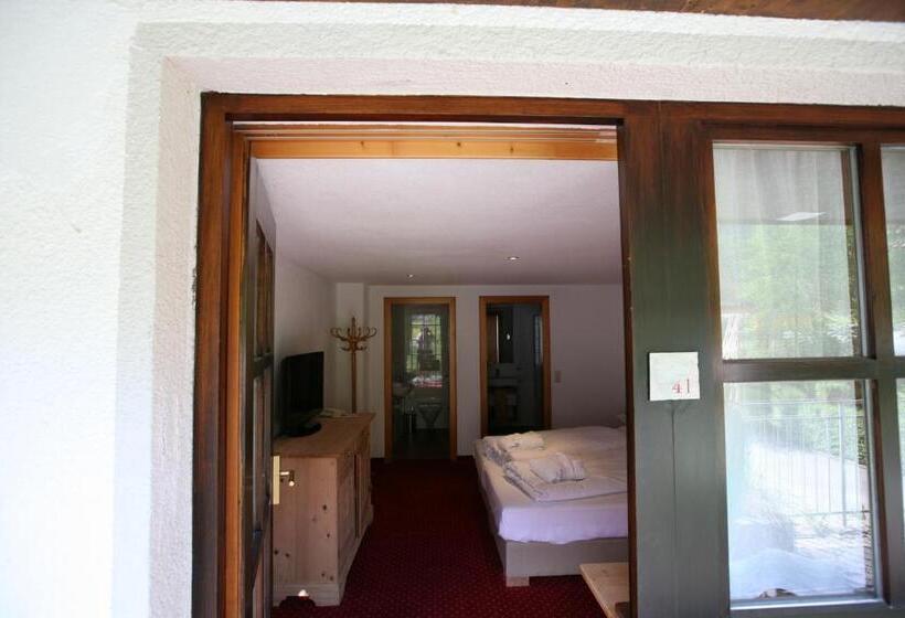 سوییت, Bio Hotel Saladina