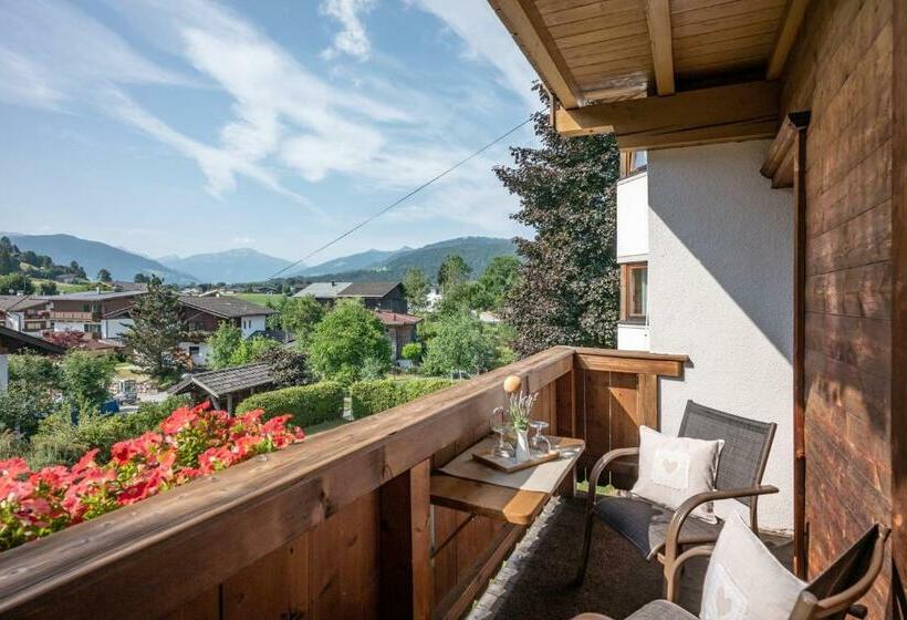 Студия Стандарт, Gãƒæ’ã‚â¤stehaus Fuchs