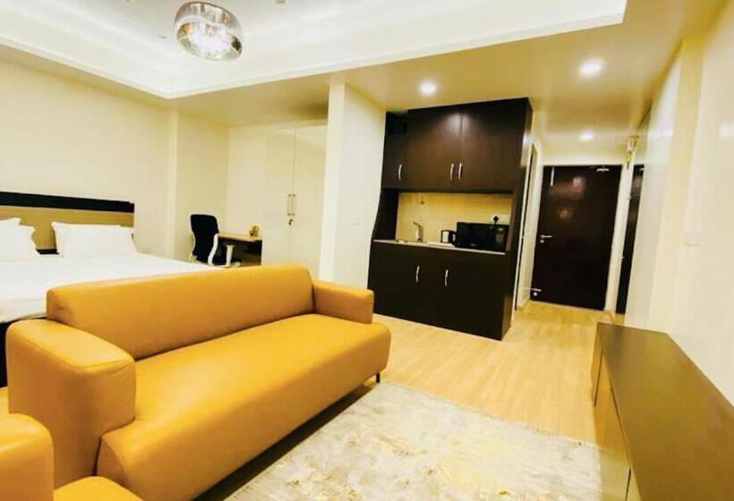 سوئیت با تخت بزرگ, Country Inn & Suites Lucknow Gomti Nagar