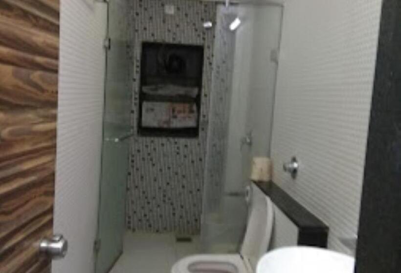 Номер Deluxe, New Regal Palace Jalgaon