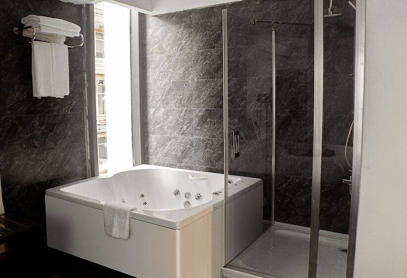 سوییت جونیور, Shelter Inn Hotel & Spa