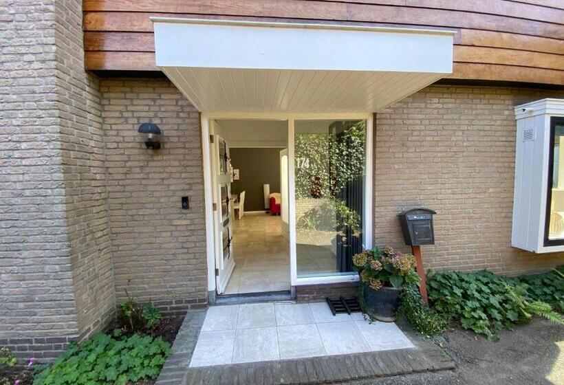 Семейный Номер, Bed And Breakfast Carma Arnhem