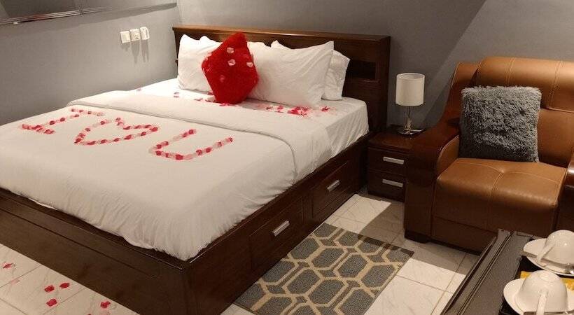 Номер Deluxe, Bella Ella Hotel & Event Center