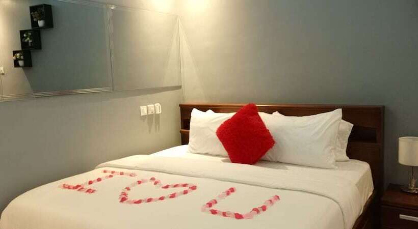 Президентский Люкс, Bella Ella Hotel & Event Center