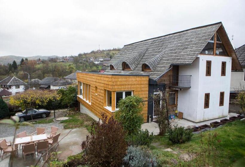 Номер Стандарт Вид на Сад, Casa Cu Magnolii
