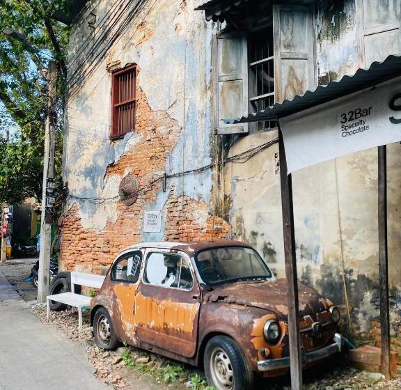 Quarto Estandar, Back Home Bangkok