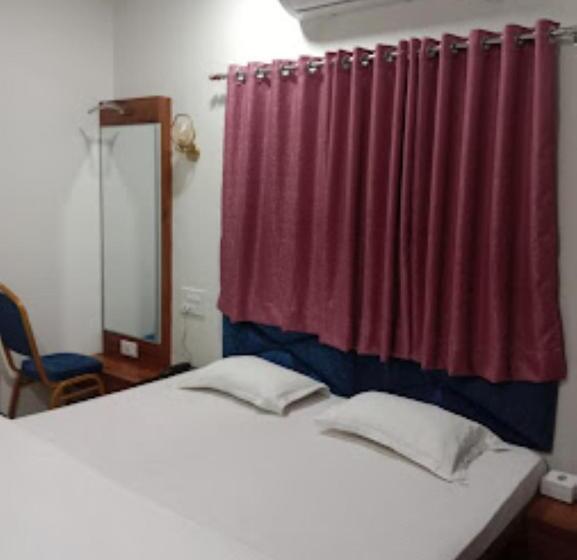 Номер Стандарт, Country In Lodging, Satara