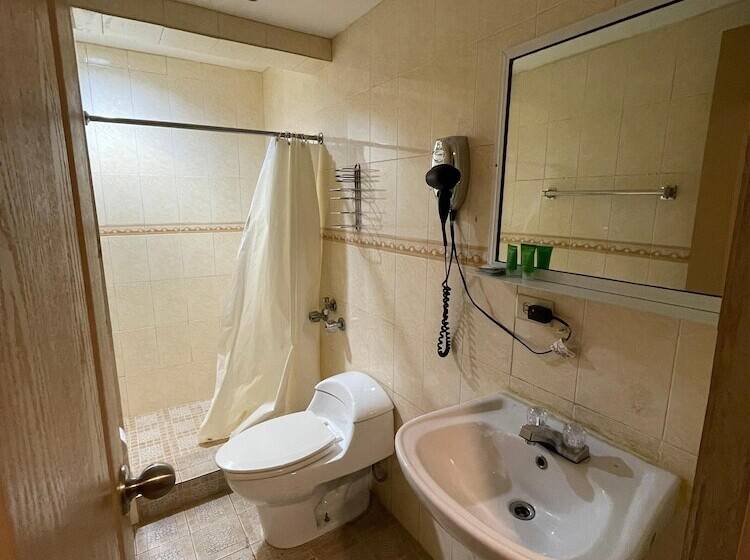 Номер Стандарт, San Thomas Inn