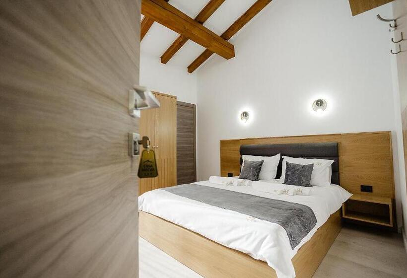 اتاق استاندارد با بالکن, Casa Mecva