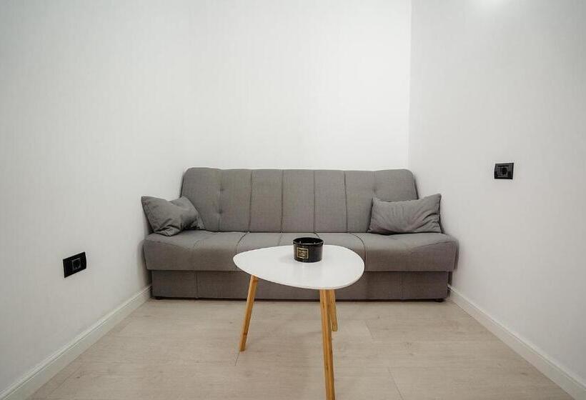 اتاق استاندارد چهار تخته, Casa Mecva