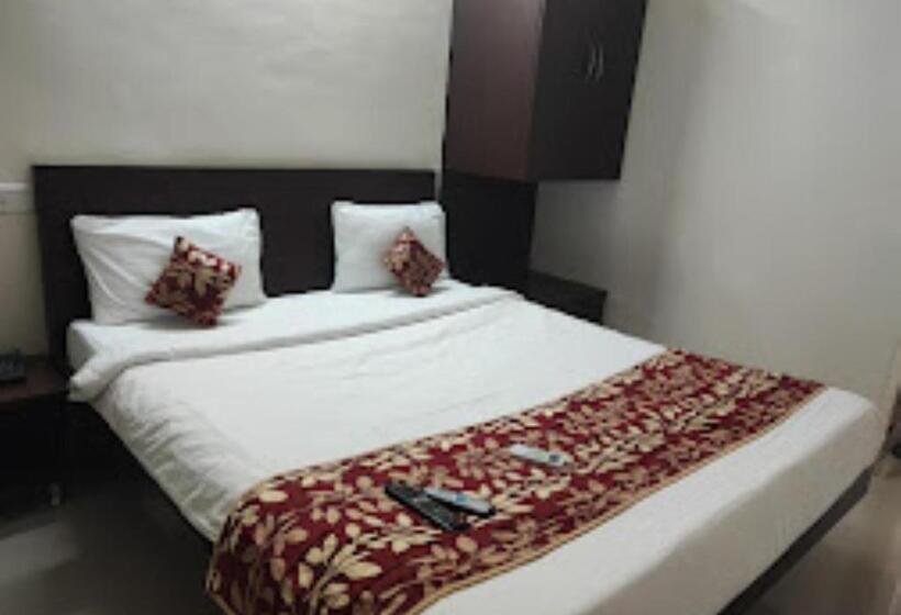 Номер Deluxe Кровать Кинг, Stay Inn Hotel Telangana
