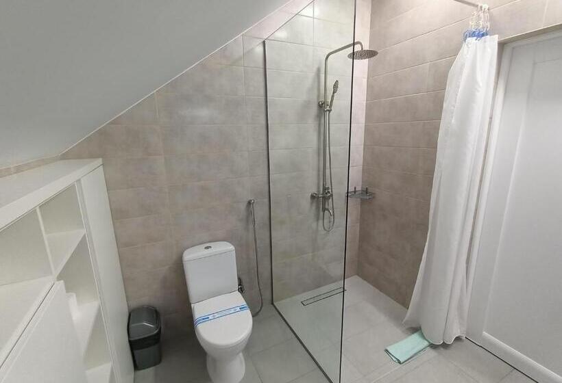 침실 1개 아파트, Apartments Bis House