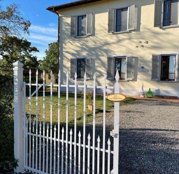 マウンテンビューデラックスルーム, Casa Le Rondini Toscana