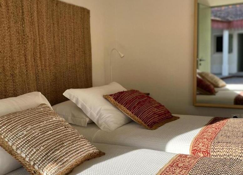 Номер Стандарт, Coliving Fim Do Mundo