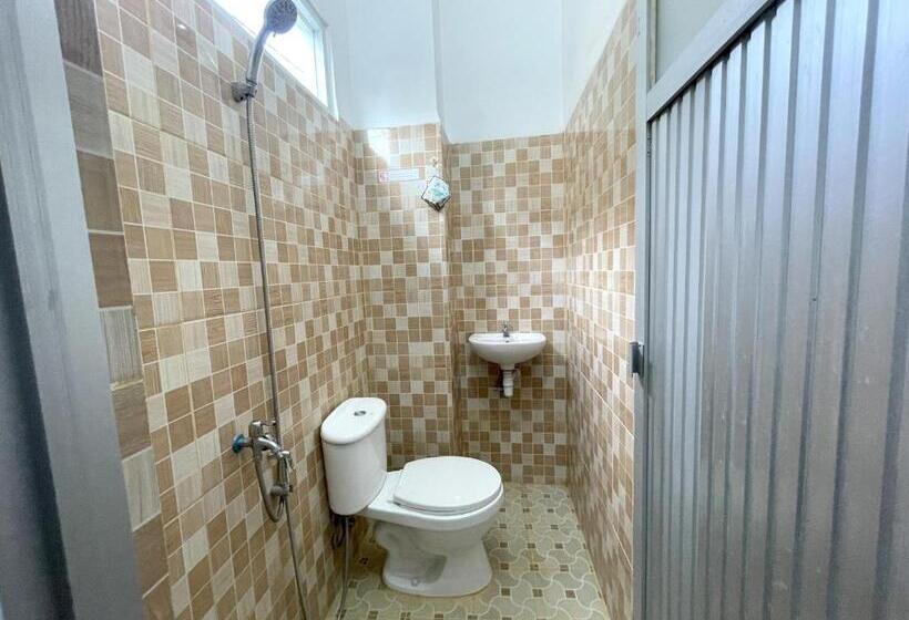 디럭스 룸, Oyo 93297 Penginapan Musafir Syariah