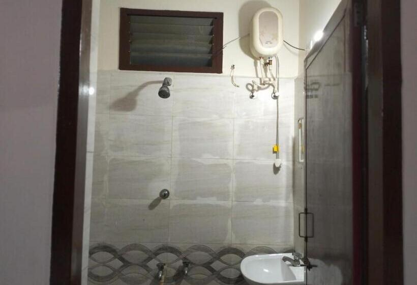 Номер Стандарт, Sharma Residency Chennai Egmore