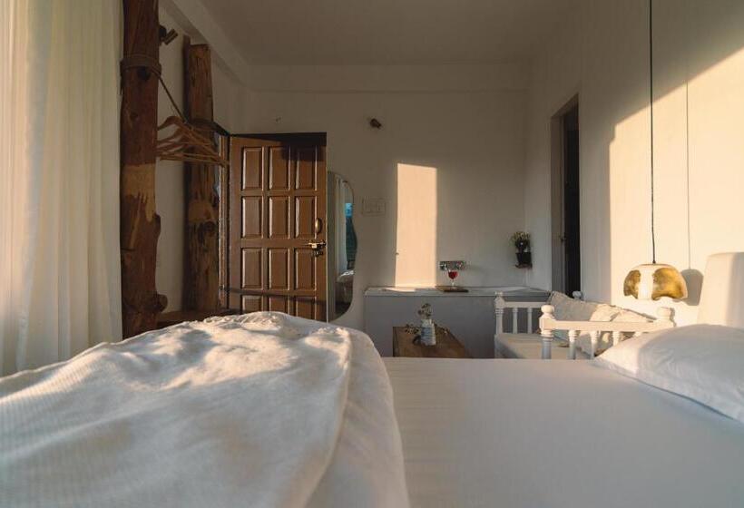 Стандартный Номер Кровать Кинг, Exstacy S Bathtub Rooms & Cafe