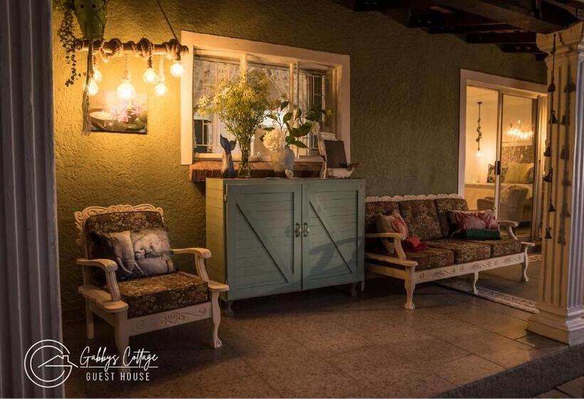 Студия Стандарт, Gabbys Cottage Guesthouse