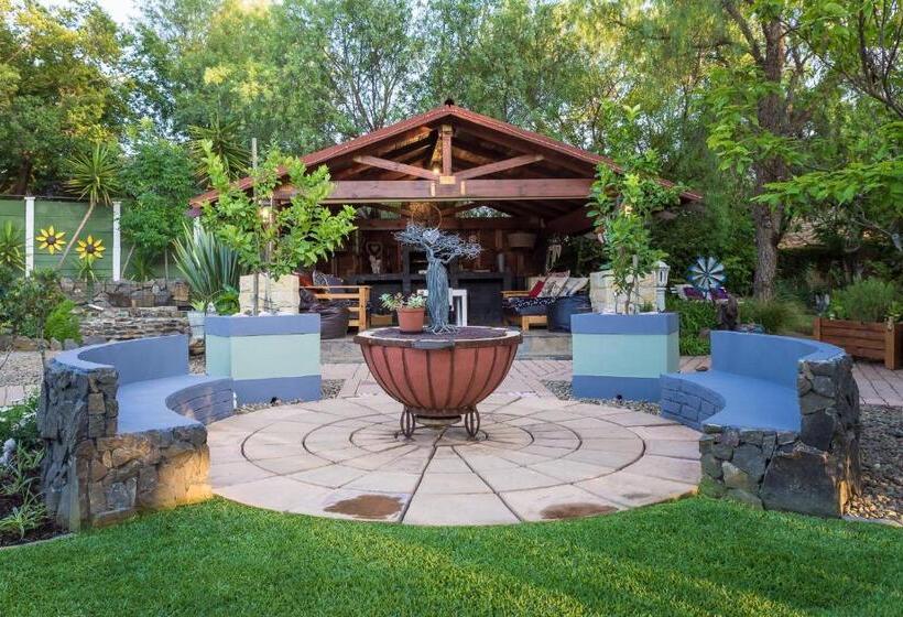 Студия Стандарт, Gabbys Cottage Guesthouse