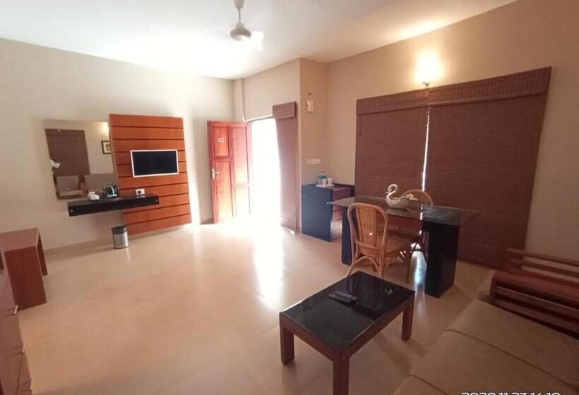 Бунгало Deluxe, Broad Bean Resort & Ayurvedic Spa Chithirapuram