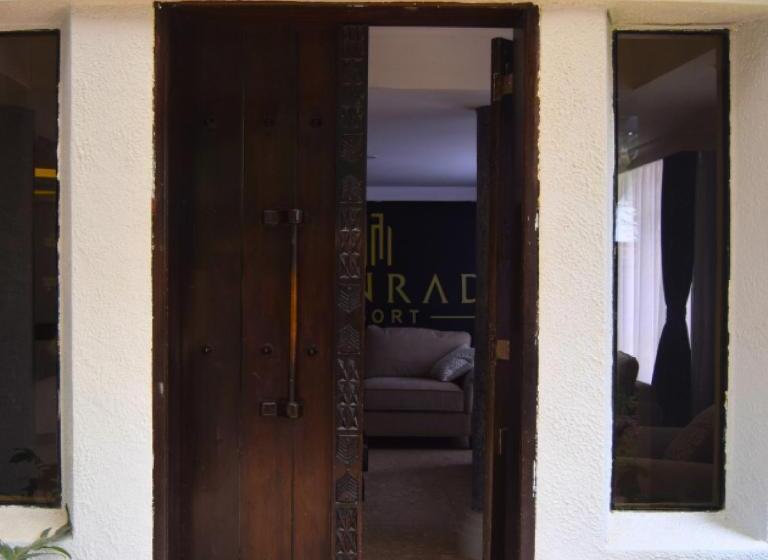 اتاق لوکس, Conrad Hotel   Kitengela