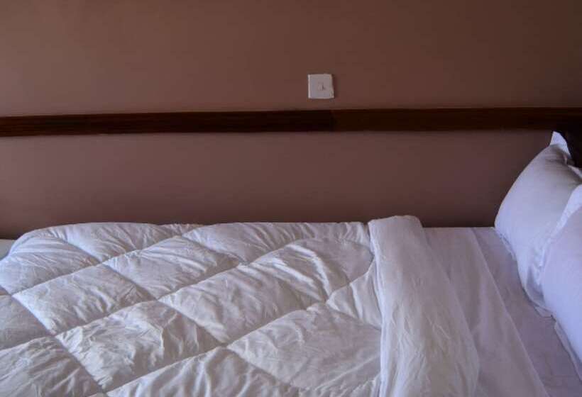اتاق استاندارد, Conrad Hotel   Kitengela