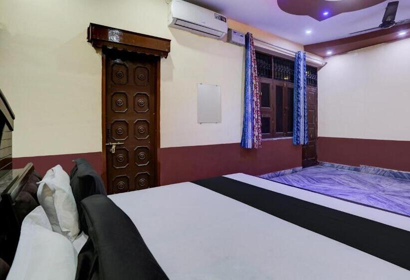اتاق کلاسیک سه تخته, Oyo Flagship Mamta Hotel And Marriage Lawn