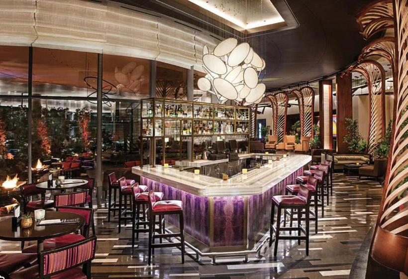 سوئیت با تخت بزرگ, Vdara Hotel Premium Studio Suite  Free Valet Parking