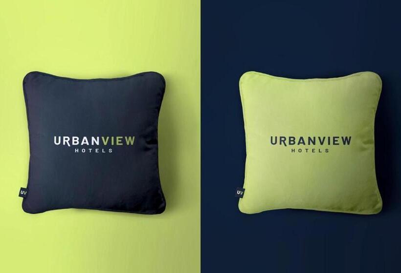 Номер Deluxe, Urbanview Grand Lotus Hotel By Reddoorz