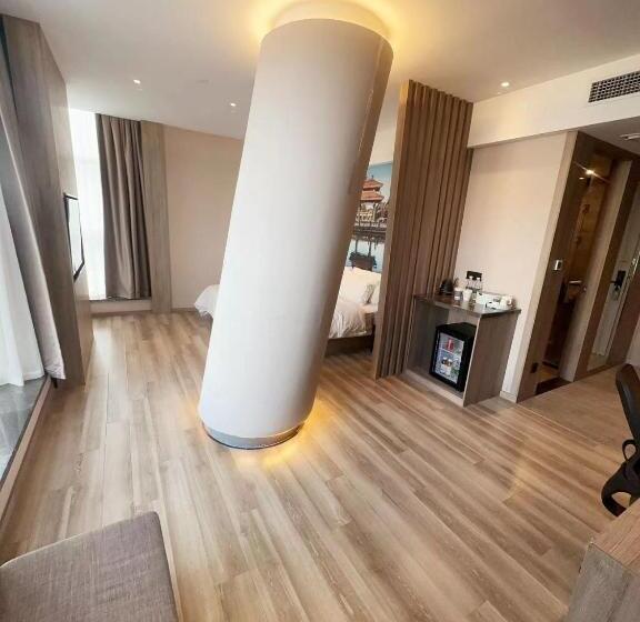 Номер Стандарт Вид на Реку, Atour Hotel Ningbo Laowaitan