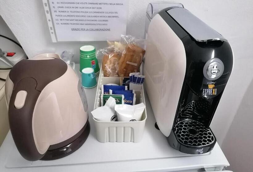 スタンダード４人部屋, Bed & Breakfast Sant Arcangelo