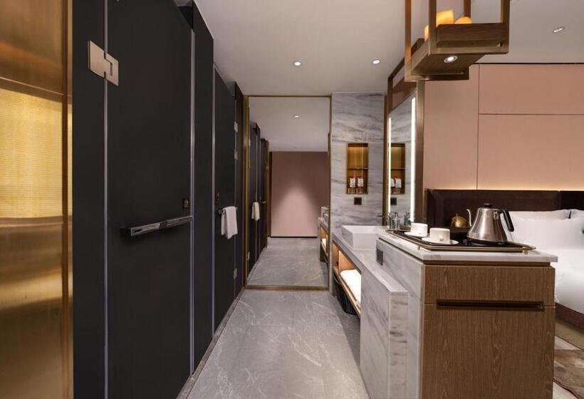Номер Superior, Echarm Plus Hotel   Foshan Smart New City Zhangcha Metro Station Branch