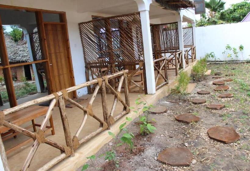 اتاق استاندارد با تخت بزرگ, Zanzigo