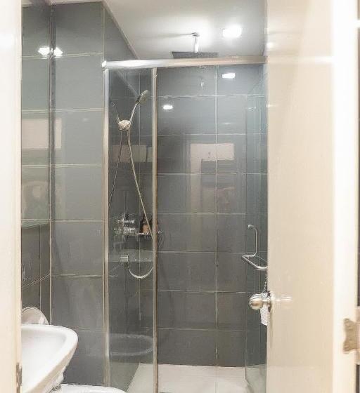 带城市景观的套间, Queen Suite With City View At Acqua Private Residences