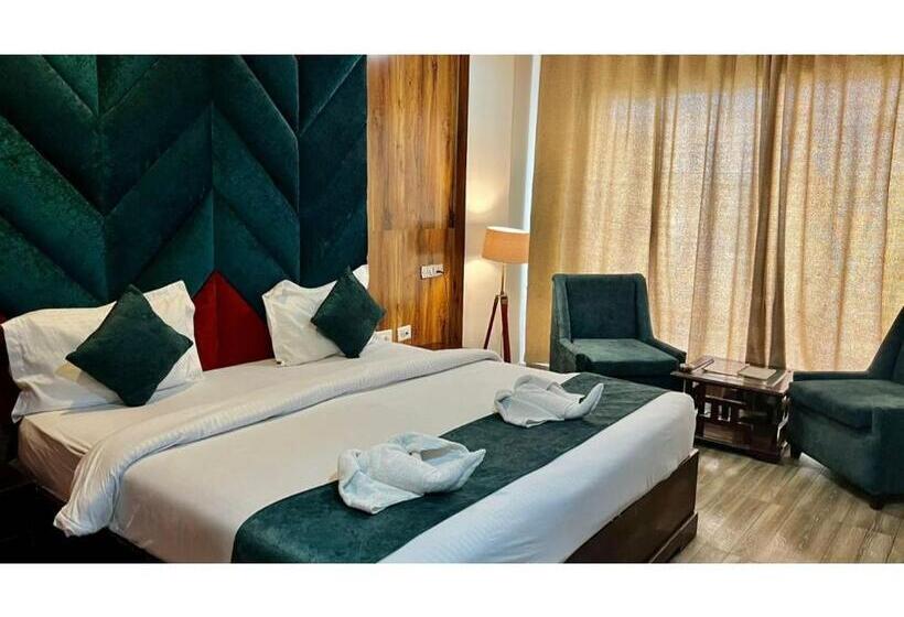 Family Suite, The Golden Oyster, Dehradun