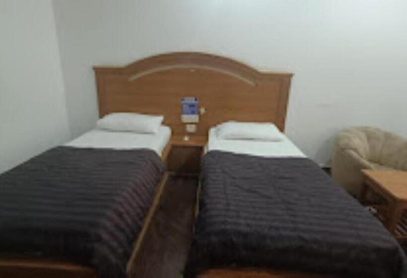 Номер Стандарт, The Grand 3star Sindhu Hotel, Mahbubnagar