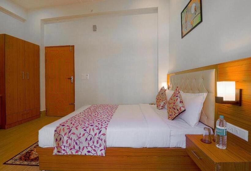 Номер Стандарт, Franklein Suites At Delhi Airport