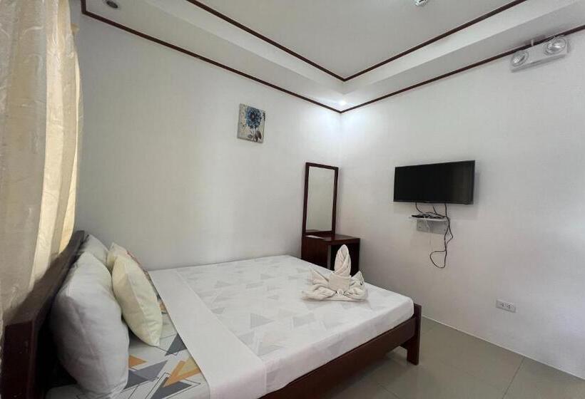 Quarto Estandar, Dinah S Tourist Inn