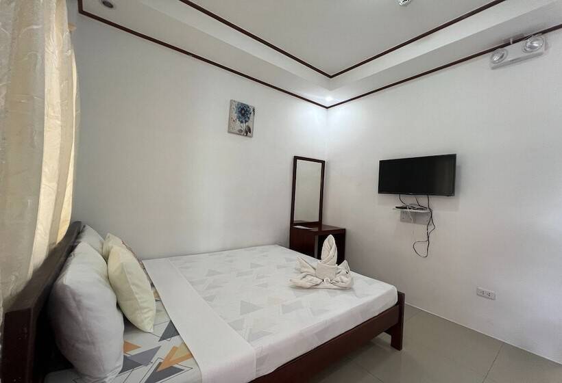 标准间, Dinah S Tourist Inn