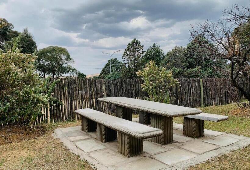 1 Bedroom Chalet, Khutsong Lodge
