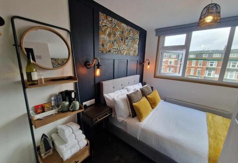 اتاق استاندارد با چشم‌انداز دریا, The Coastal Hideaway