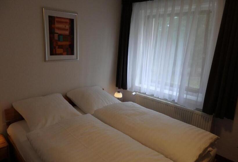 Quarto Deluxe, Zur Saale