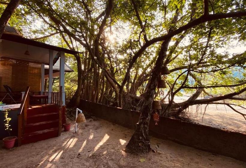 标准间带湖景, Feather Touch Hotels And Resorts Palolem