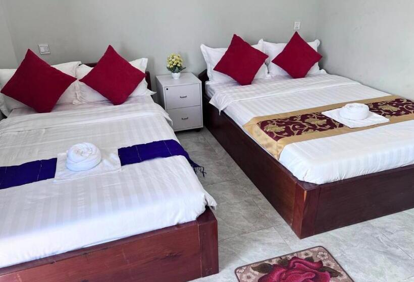 غرفة ديلوكس مزودة بشرفة, Kro Nhep Guesthouse