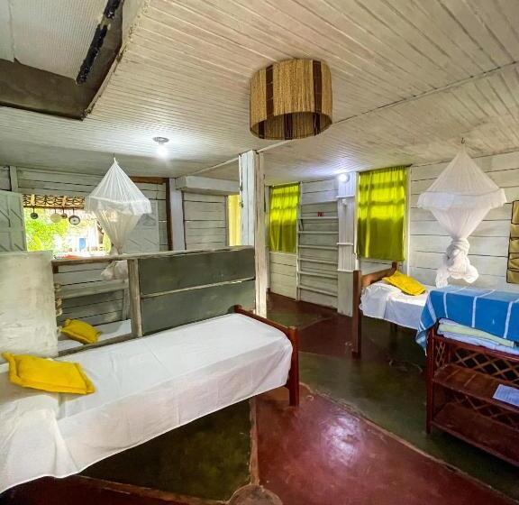 Кровать в Общей Комнате, Complejo Fletpoint Hostel