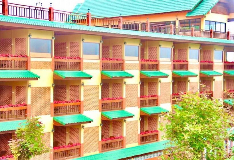 Номер Superior Вид на Горы, ดอยหมอกดอกไม้รีสอร์ท Doimok Dokmai Resort
