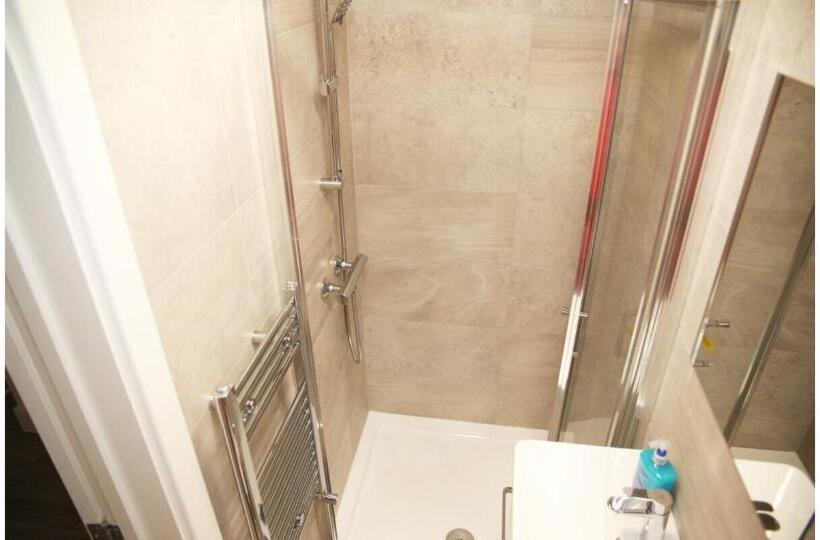 Номер Basic, Cricklewood Deluxe Ensuite Room