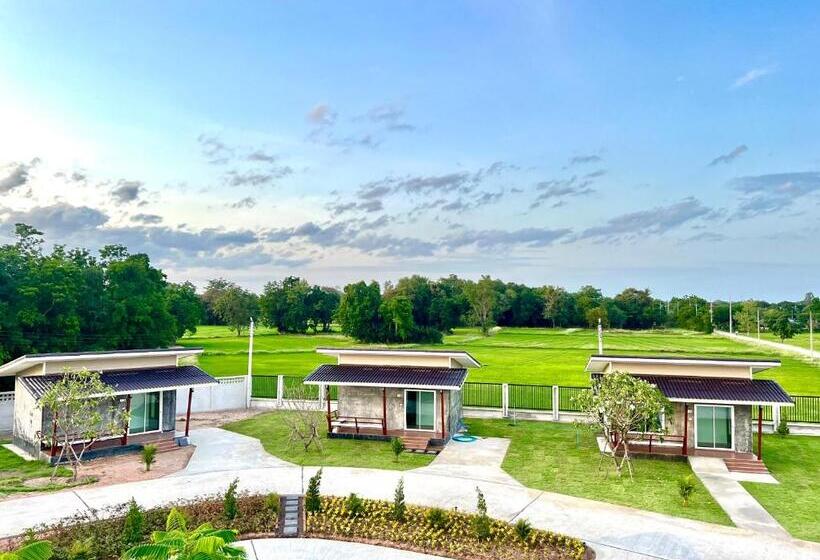 Стандартный Номер Кровать Кинг, Farm View Resort @uthai Thani ฟาร์มวิว รีสอร์ท อุทัยธานี